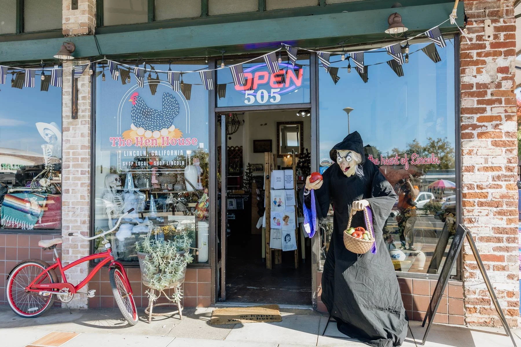 Downtown Lincoln Trick-or-Treat Returns October 31